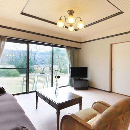 איטו Izu Ippeki Lake Lakeside Terrace מראה חיצוני תמונה