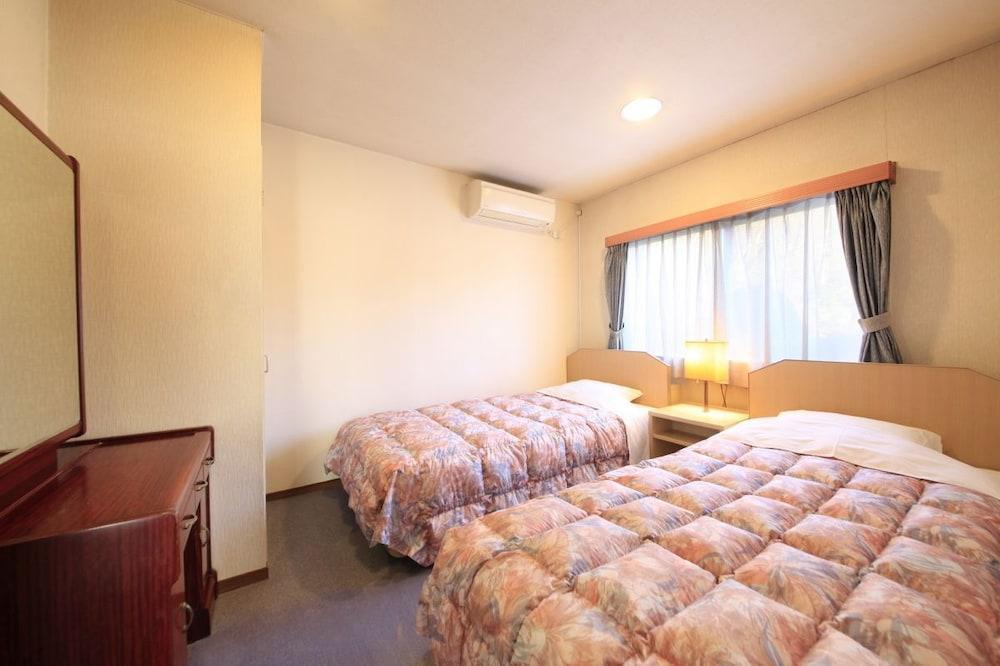 איטו Izu Ippeki Lake Lakeside Terrace מראה חיצוני תמונה