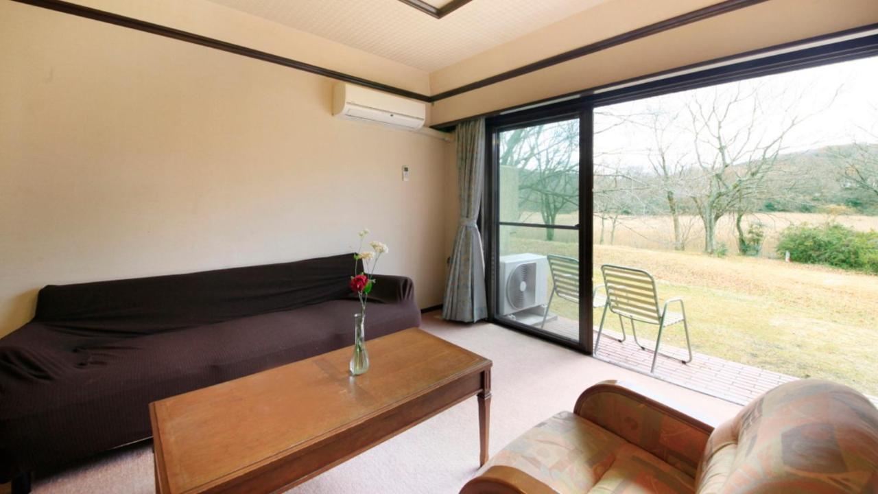 איטו Izu Ippeki Lake Lakeside Terrace מראה חיצוני תמונה