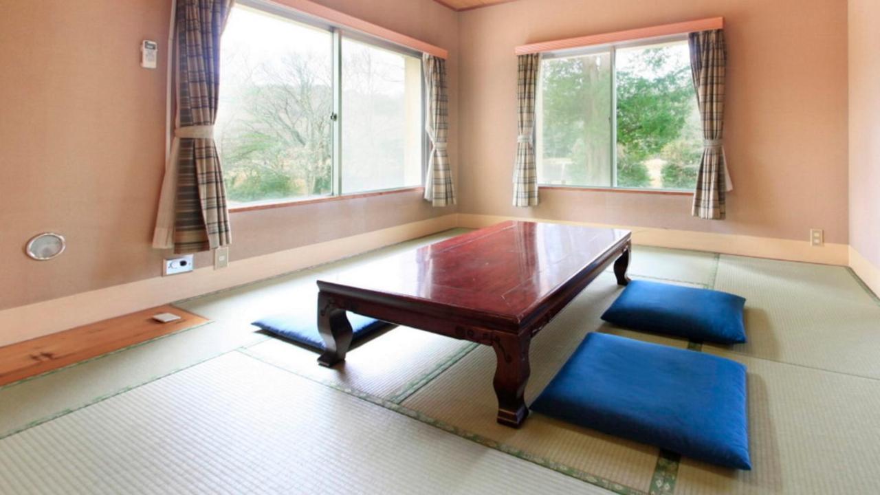 איטו Izu Ippeki Lake Lakeside Terrace מראה חיצוני תמונה