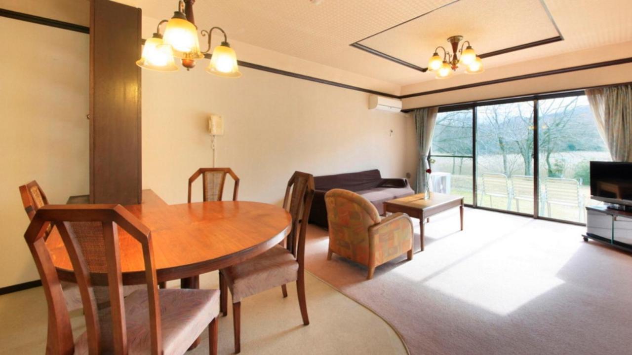 איטו Izu Ippeki Lake Lakeside Terrace מראה חיצוני תמונה